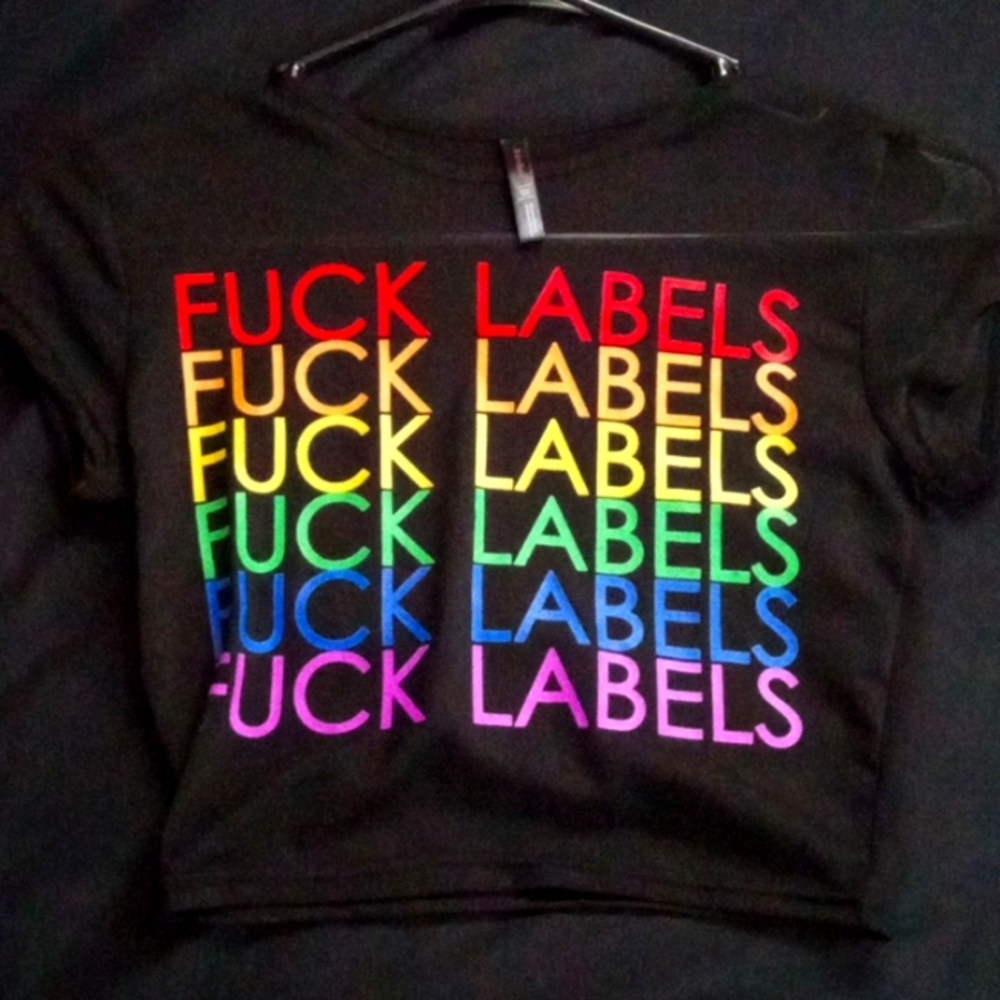 Hot topic size small